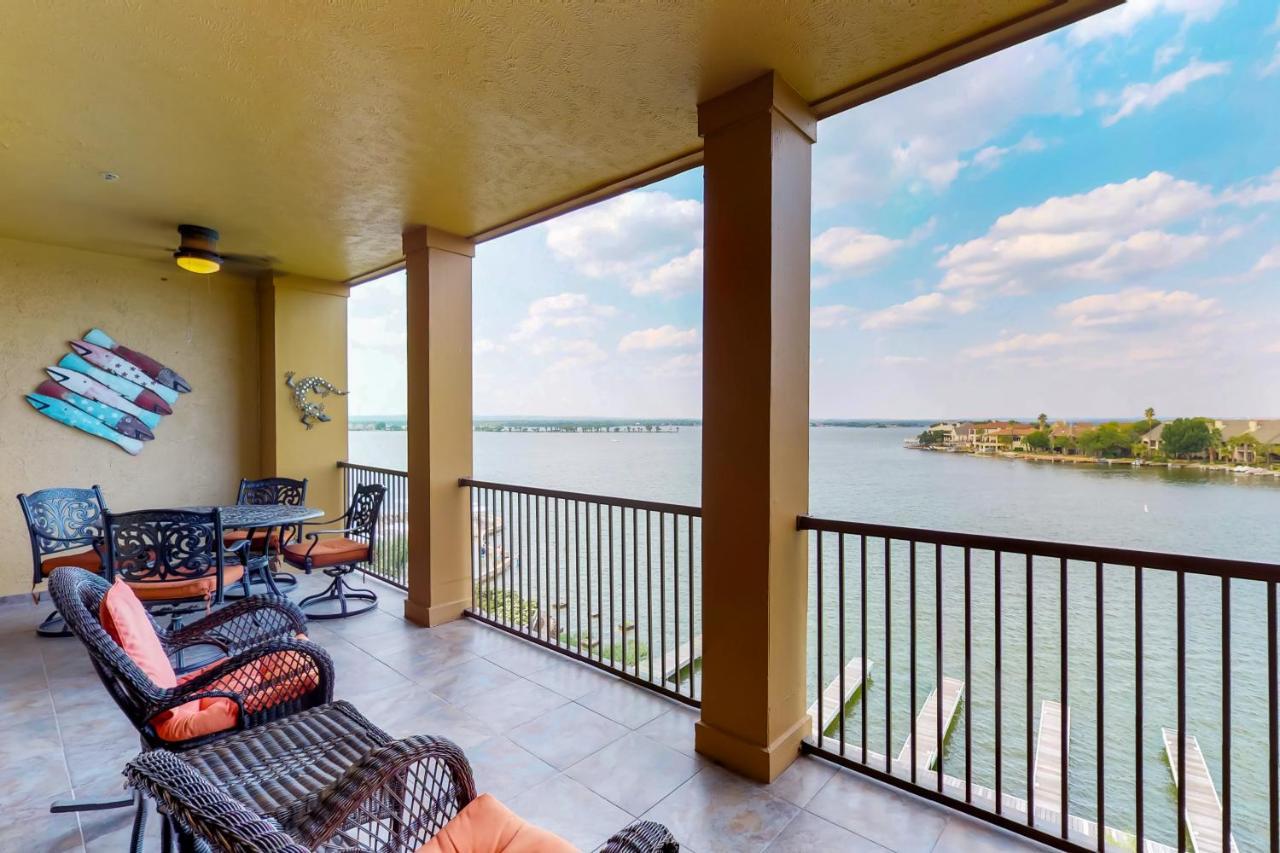 הורסשו ביי The Waters Condo Building 5 Patriot'S Retreat מראה חיצוני תמונה
